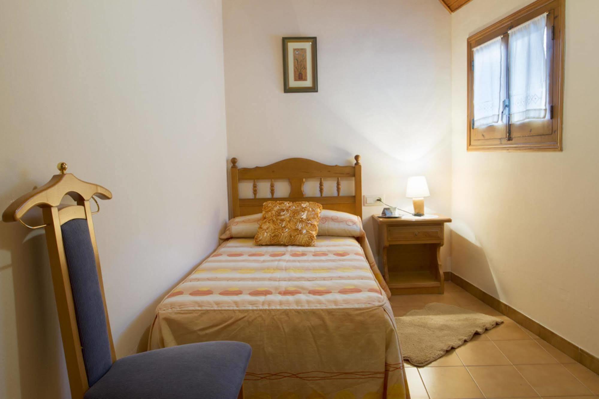 Hostal Aiguamog 萨拉尔杜 外观 照片