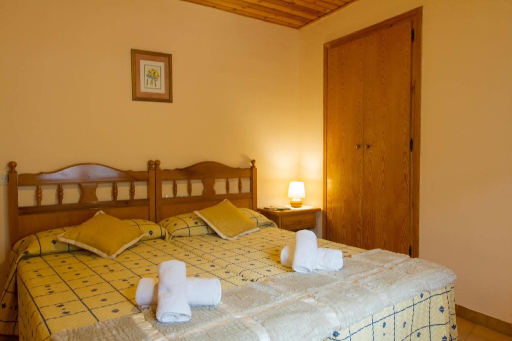 Hostal Aiguamog 萨拉尔杜 外观 照片