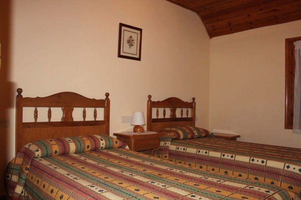 Hostal Aiguamog 萨拉尔杜 外观 照片