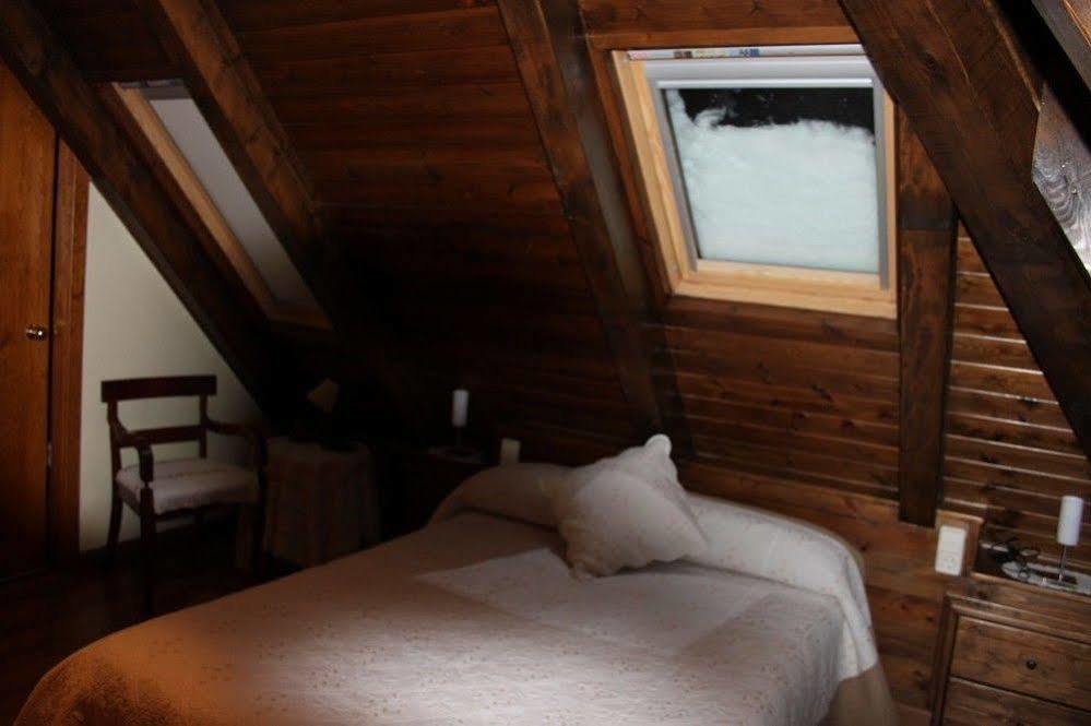 Hostal Aiguamog 萨拉尔杜 外观 照片