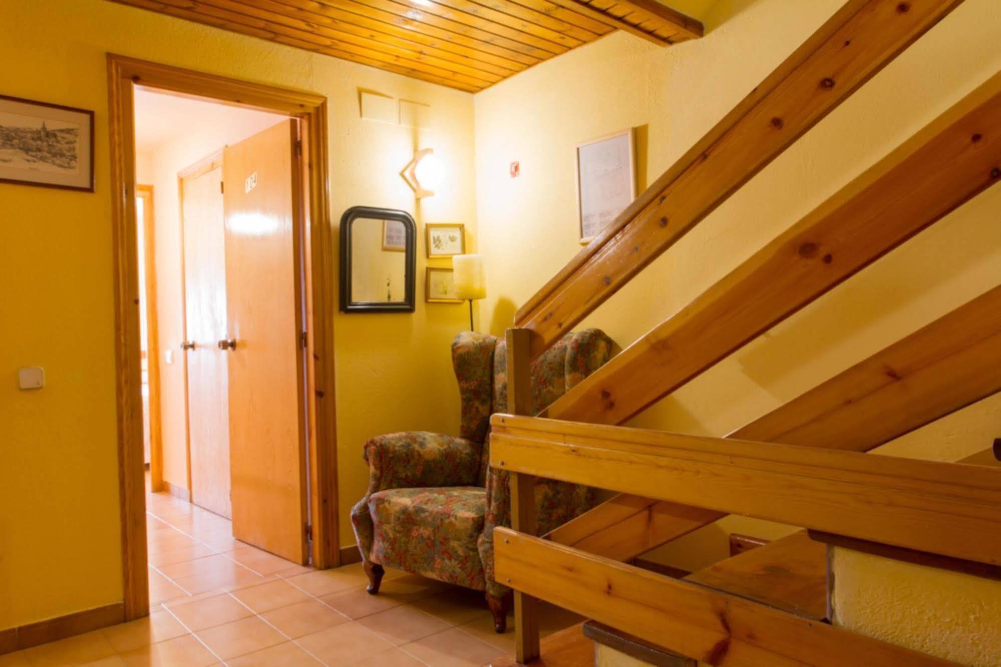 Hostal Aiguamog 萨拉尔杜 外观 照片